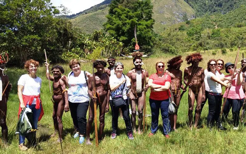 papua trekking